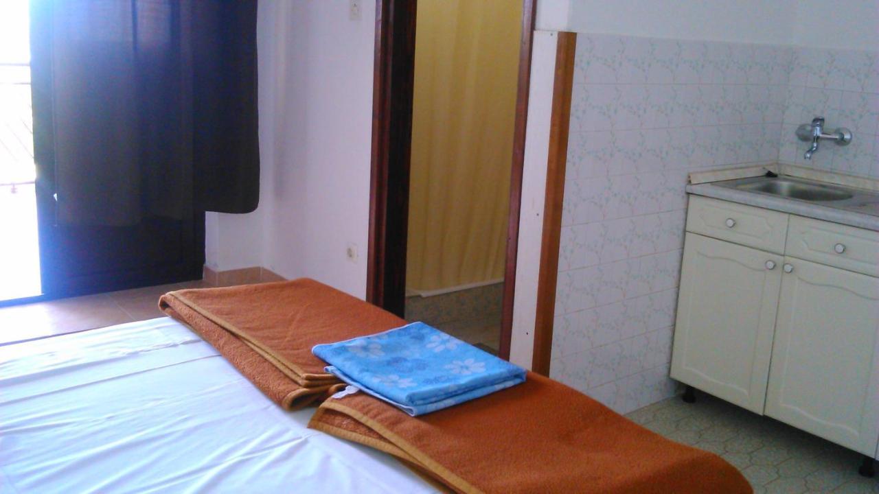 Apartmani Ana Novi V. - Studio Novi Vinodolski Kültér fotó