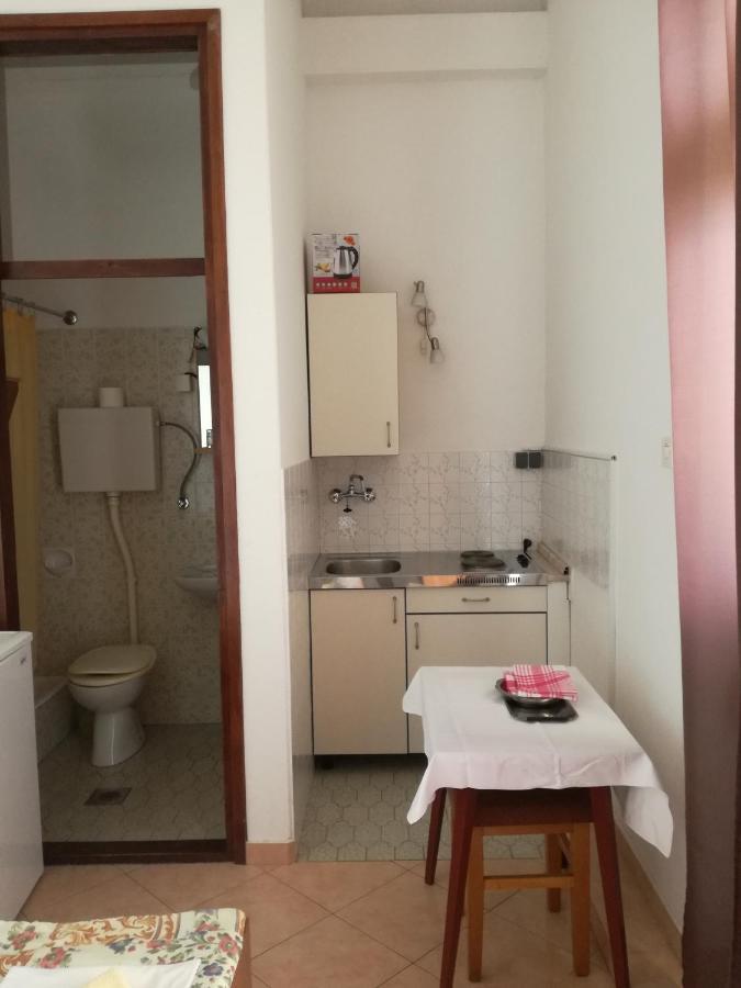 Apartmani Ana Novi V. - Studio Novi Vinodolski Kültér fotó