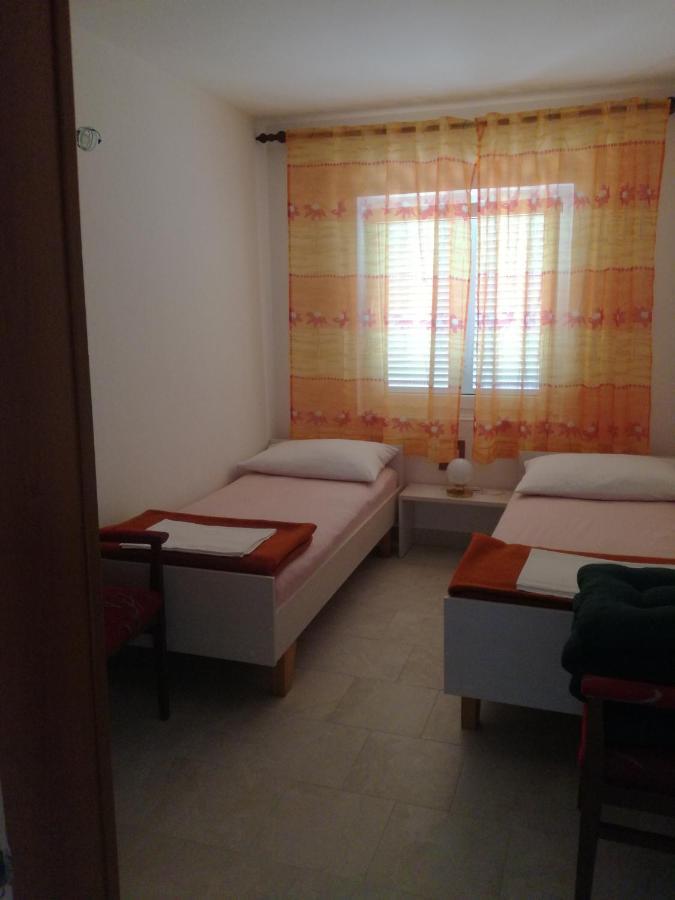 Apartmani Ana Novi V. - Studio Novi Vinodolski Kültér fotó
