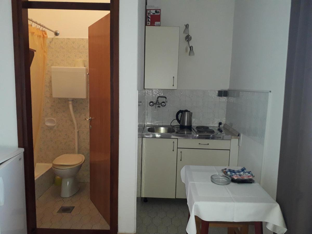 Apartmani Ana Novi V. - Studio Novi Vinodolski Kültér fotó