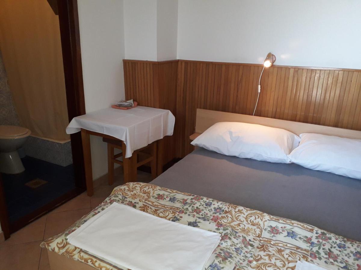 Apartmani Ana Novi V. - Studio Novi Vinodolski Kültér fotó